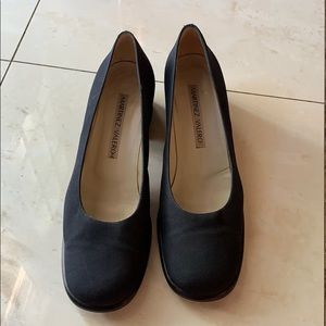 Martínez Valero Black Pumps